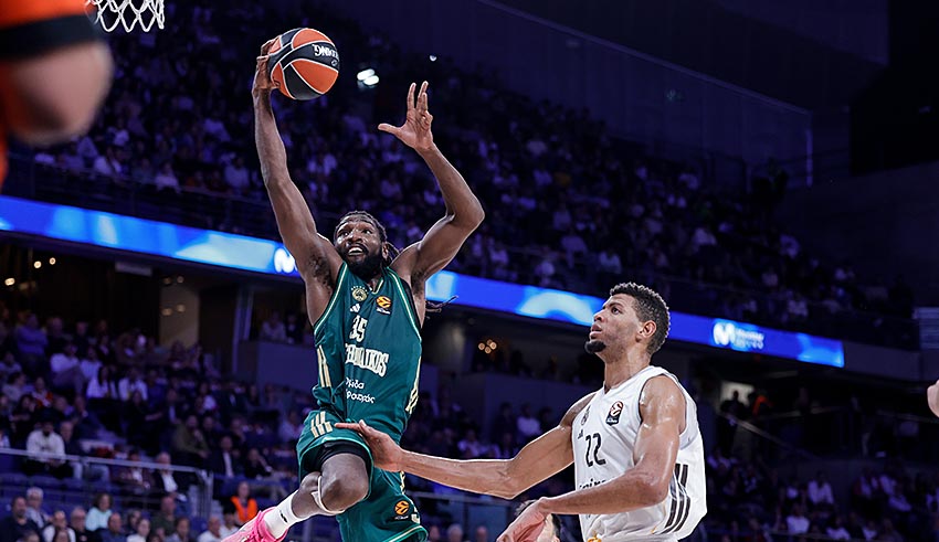 Courtside TV: Δείτε τις «πτήσεις» του Κένεθ Φαρίντ με την φανέλα του Παναθηναϊκού!